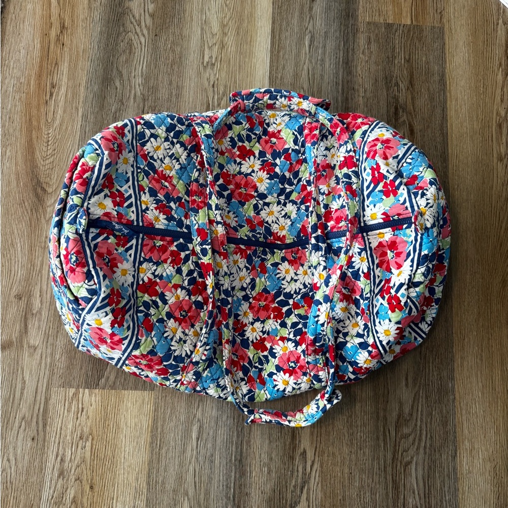 Vera Bradley XL Duffel - Summer Cottege